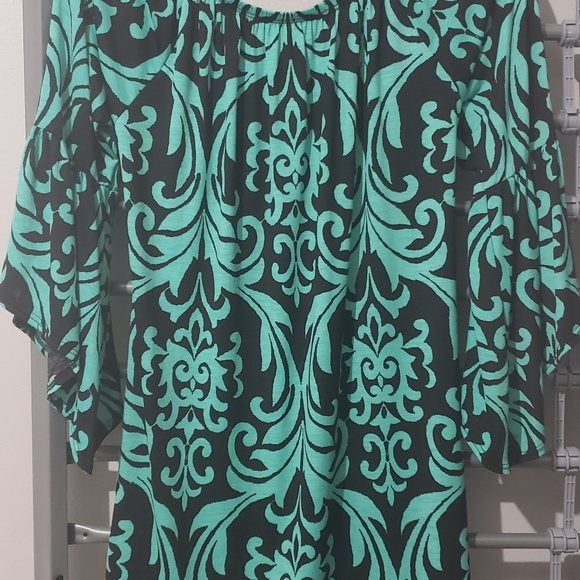 Top - Picture 2 of 4